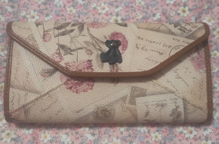 闲置长款钱包，喜欢的私聊我