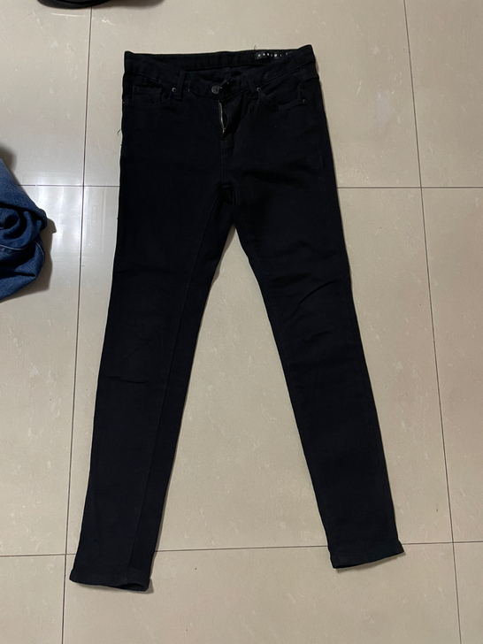 黑色裤子s码