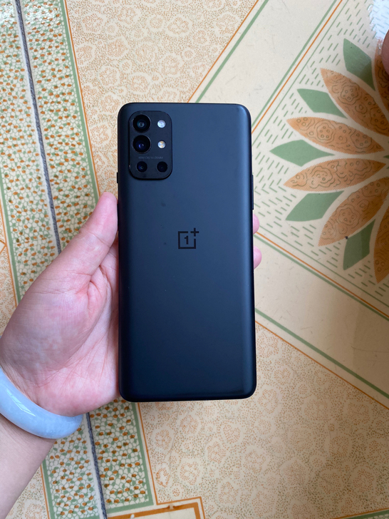 一加9R 8+128 黑色