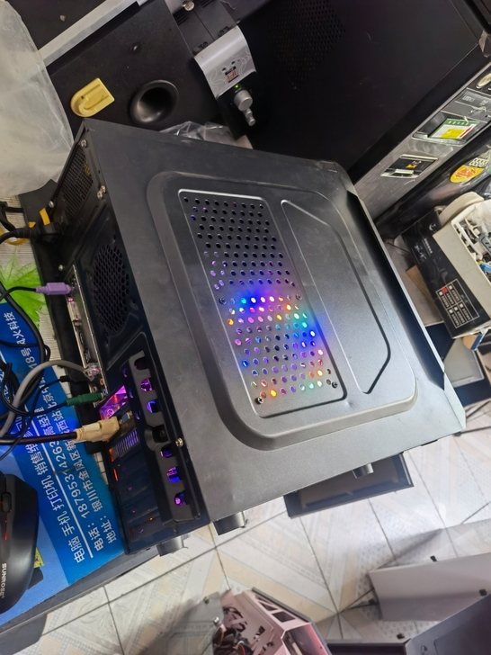 个人自用游戏台式机电脑主机，i5-8500...