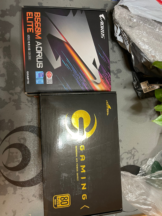 骨伽XTC600w Million 白牌电源