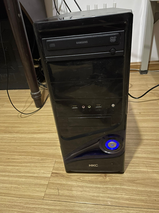 闲置一套台式机，配置看图，带联想20寸显示...