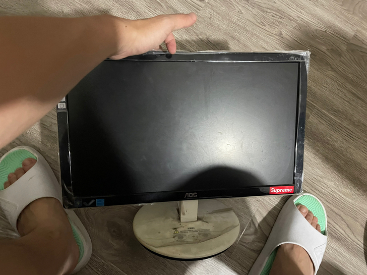 AOC液晶显示屏 闲置了 买回来用了两年 ...