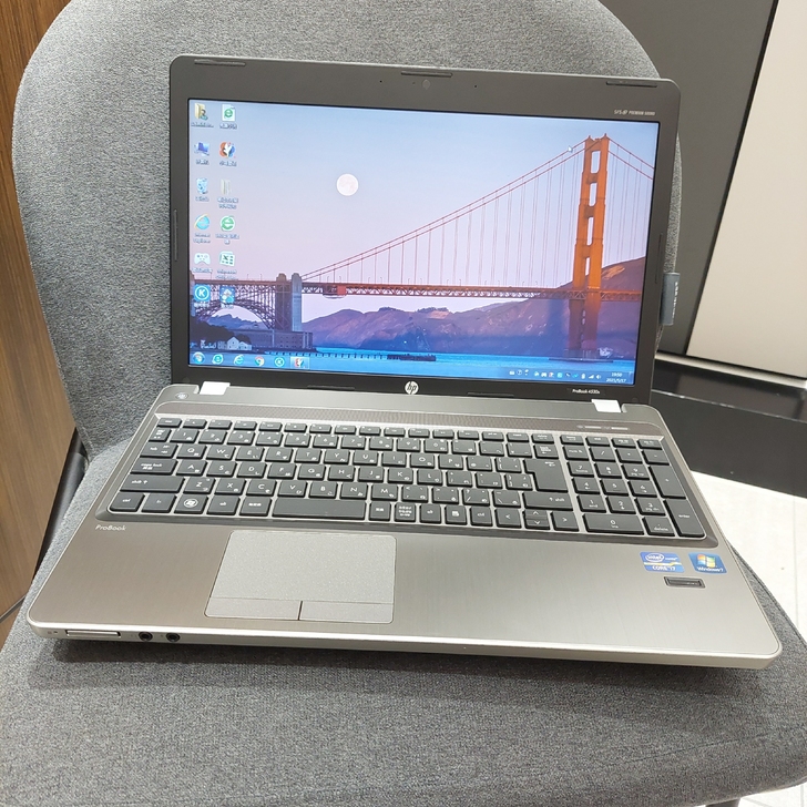 自用笔记本电脑i7四核   个人 8G运行...