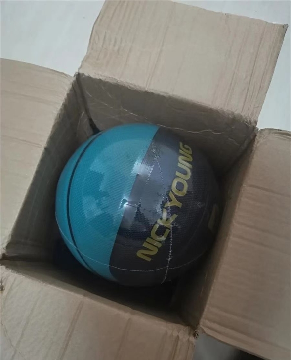 体育馆闲置处理比赛篮球全新 ，原价199元...