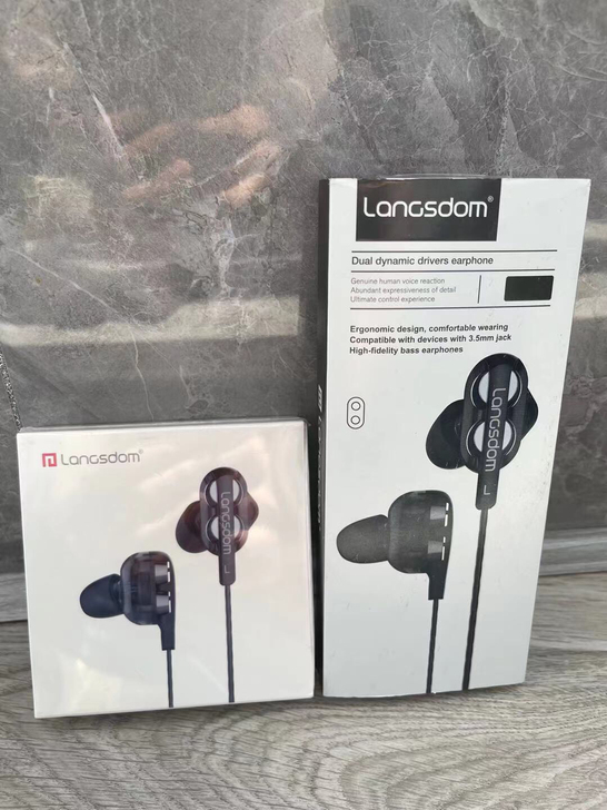 全新未拆封兰士顿D4耳机 某东自营店卖59...