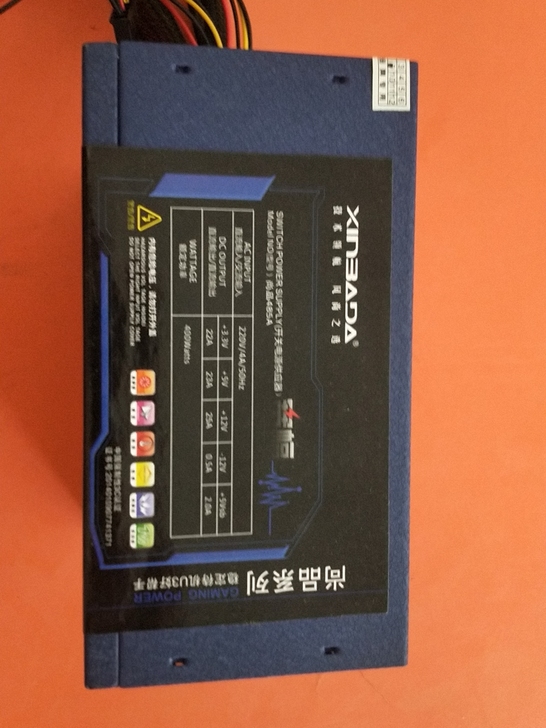 电源额定400w，正常使用，成色如图所示，...