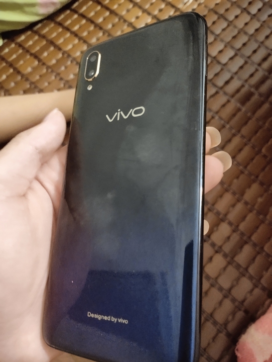 VivoY97，全网通，手机全部都是原厂的...