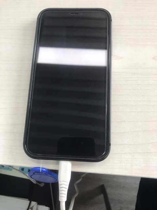 自用iPhone 11国行128的黑色，有...