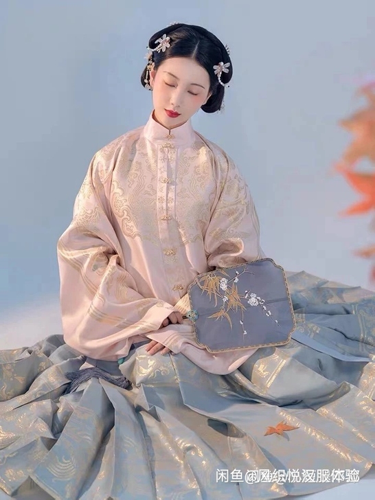 重回汉唐凤鸾歌织金立领明制袄裙春秋装马面裙...