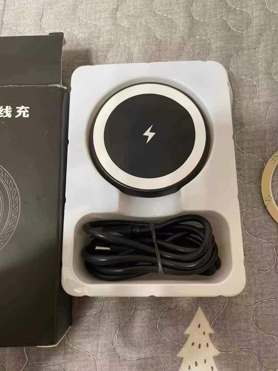 磁吸手机散热器半导体降温支持无线充电圆形带...