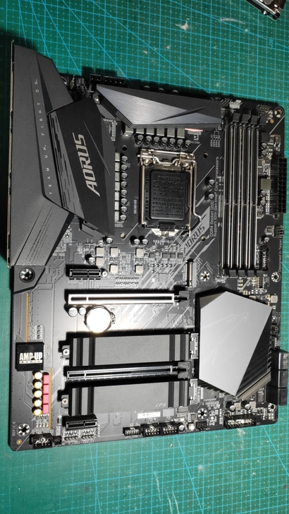 技嘉Z490 AORUS ELITE小雕主...