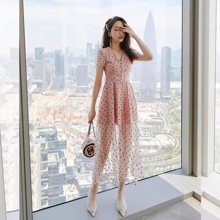 v领蕾丝连衣裙女2021新款夏季裙子仙女超...