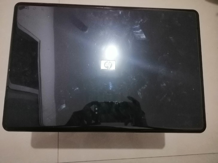 HP g60笔记本,实图拍摄,开机一直滴滴...