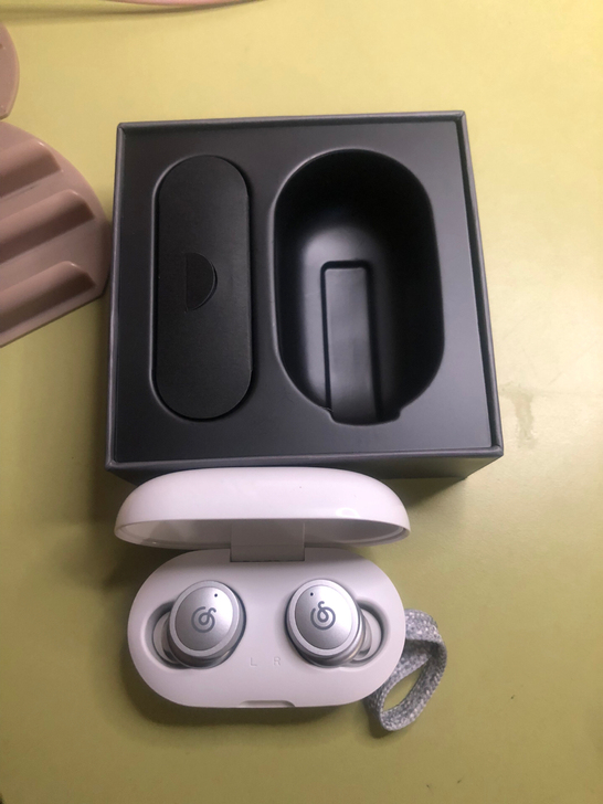 原来的耳机丢了，刚从网易严选买了一副耳机，...