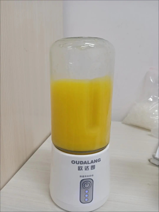 超市不开了仓库部分榨汁杯便宜处理