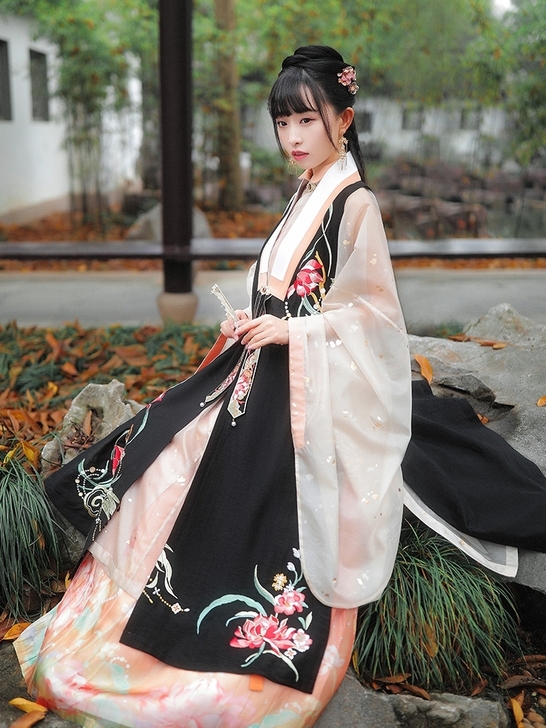 出正品大全套十三余小豆蔻儿[龙女献珠]立领...