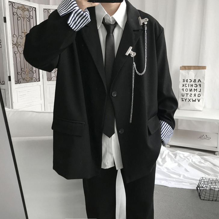 其它/other 西服  这个衣服扣字掉了...