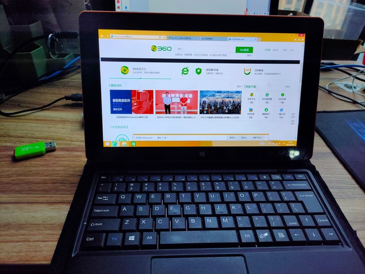 中柏eapad4s时尚版，win8平板，本...