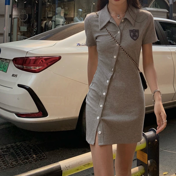 百搭斜扣polo领短袖连衣裙女潮