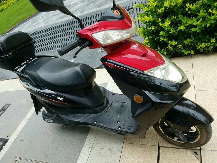 雅迪电动车，60v，20A，一年多的车，性...