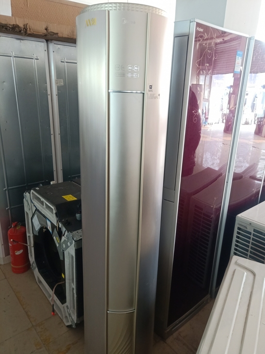 迁安低价出售精品二手空调。