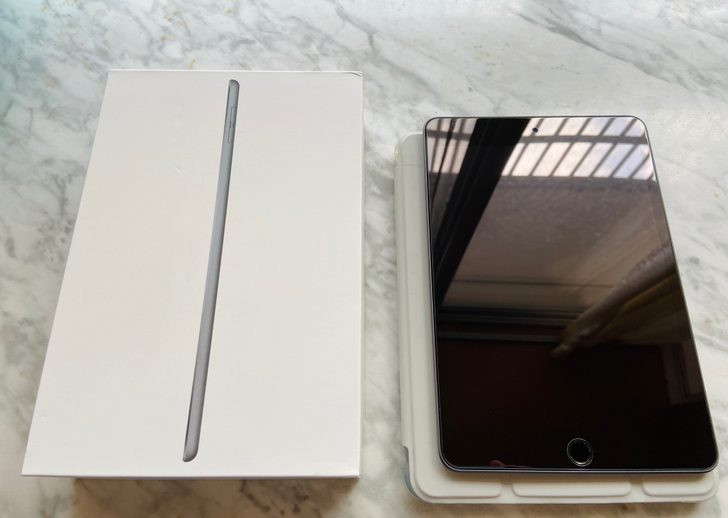 iPadmini5，国行深空灰，2020年...