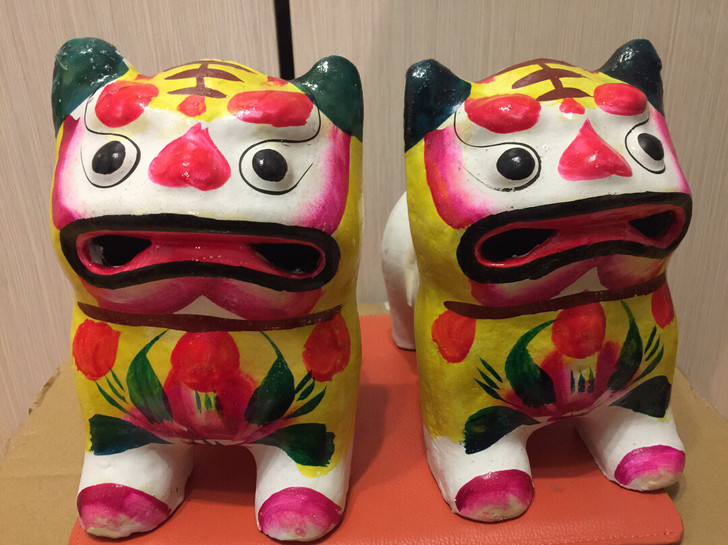 莫言家乡特产，非常精致，都能叫，经典泥塑老...