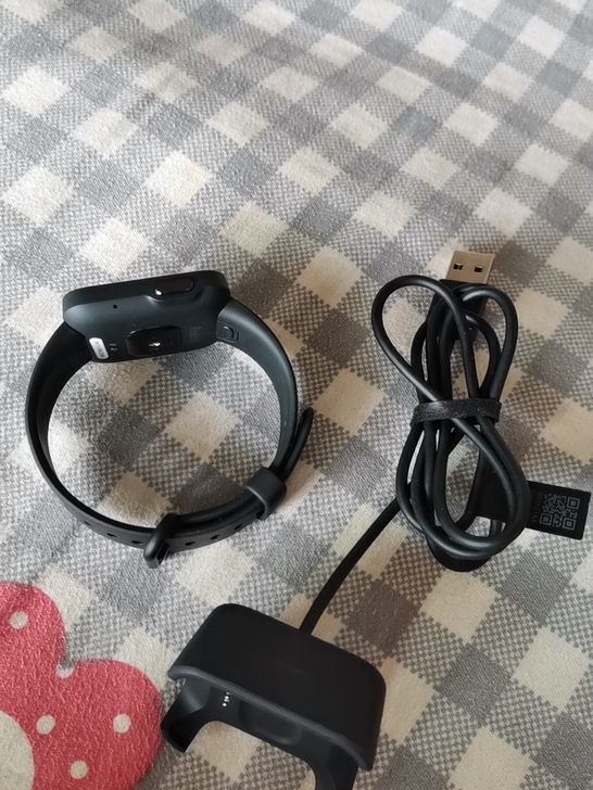 红米手表买了一个月左右，没戴几天，几乎全新...