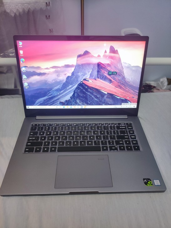 小米pro 15.6 i7 1050 4g...