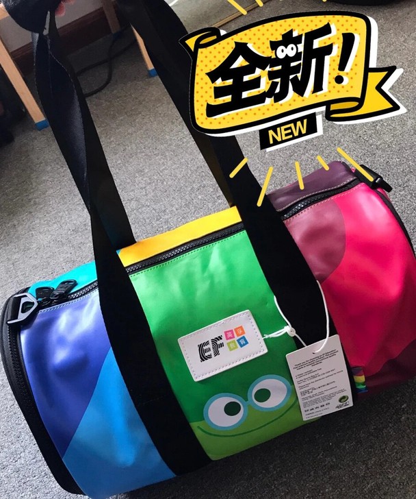 全新pu皮运动水桶包手提包英孚联名款 全新...