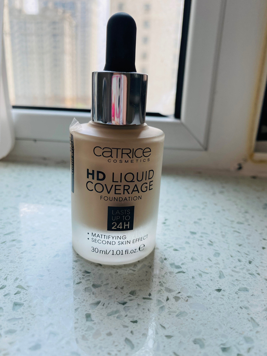 德国Catrice滴管粉底液