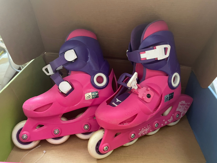 迪卡侬儿童轮滑鞋，28～30码，家里小盆友...