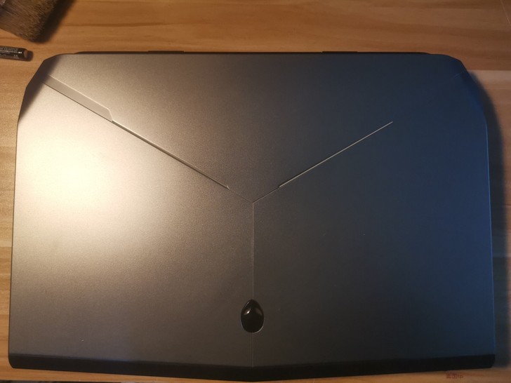 外星人笔记本 Alienware 15 P...