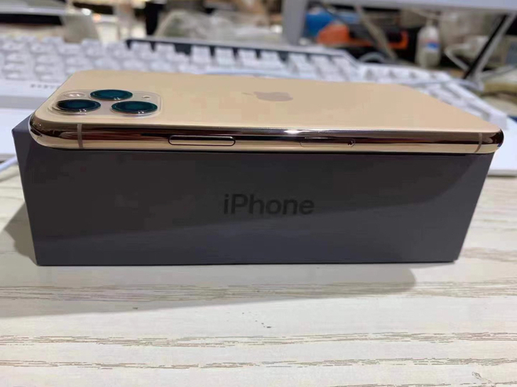苹果11Pro，64G，电池86，美版黑解...