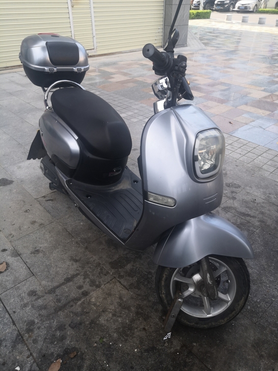 19年上牌新日电动车，临牌，电池60伏，必...