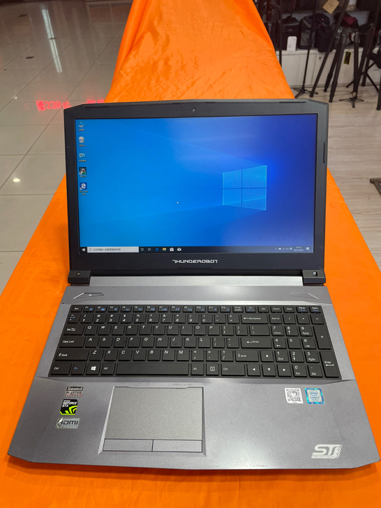 雷神ST plus i7游戏笔记本关联神舟...