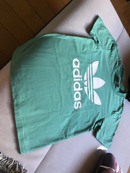 ADIDAS阿迪达斯短袖女T恤 ，去年专卖...