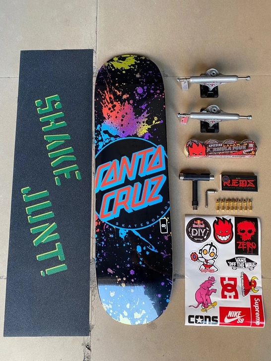 全新双翘滑板 Santa Cruz