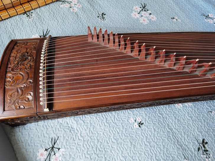 古筝,孩子买的,因上学不弹了,在家闲置,有...