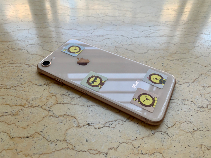 iPhone8金色国行64G版本