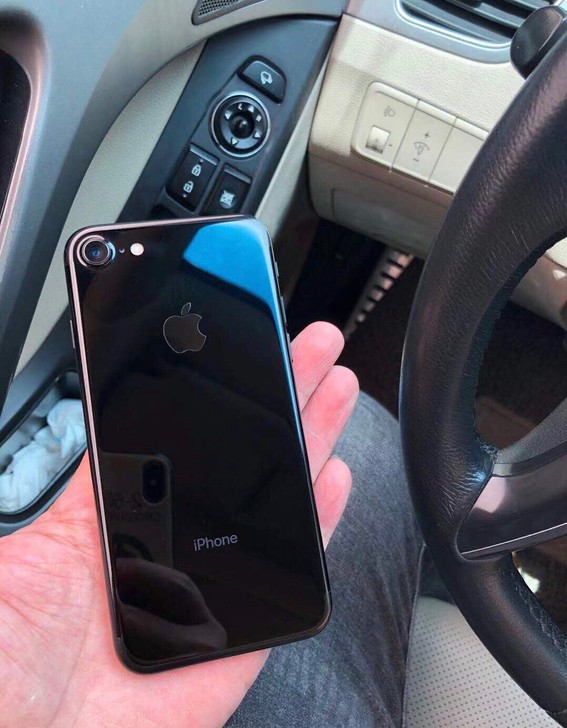自用 转让95新 iPhone7 32g原...