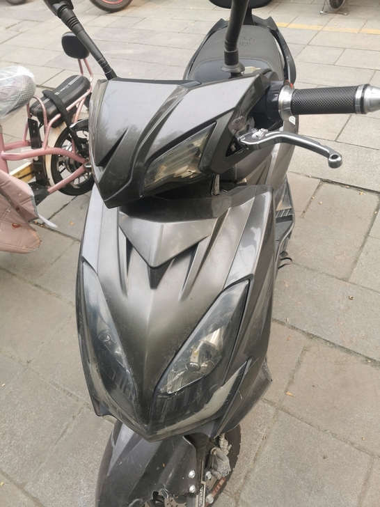 新日电动车 72伏 今年刚换的2个轮胎 刚...