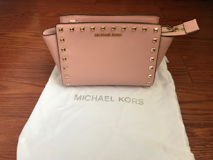 MK Michael Kors小号铆钉包