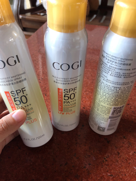 闲置全新小黄帽高姿防晒喷雾SPF50+防水...