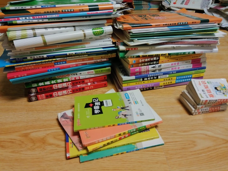 中考结束！书籍闲置，转手教辅书！最低的价格...