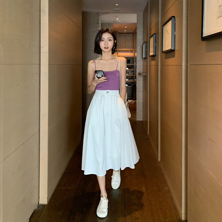 白色百搭半身裙