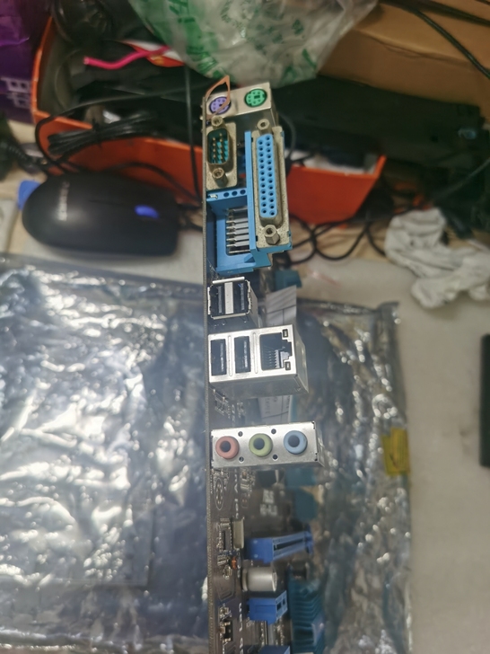 公司拆机电脑主板7成新华硕 h61独立大板...