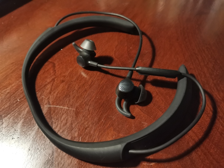 BOSE主动降噪耳机QuietContro...