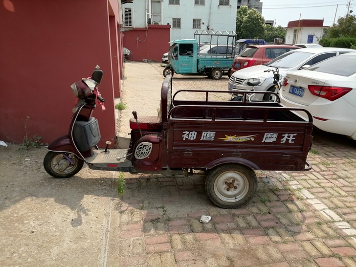 闲值燃油三轮车，车况好，低价岀售1150